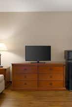 Hotel Super 8 Ithaca photo 3