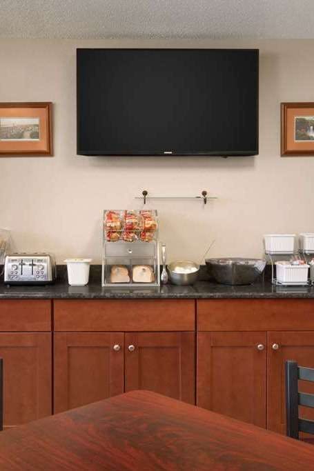 Hotel Super 8 by Wyndham Ithaca photo 4