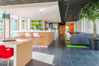 Hotel Holiday Inn Express Utrecht Papendorp photo 2