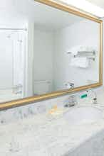 Hotel Days Inn Shawnee photo 4