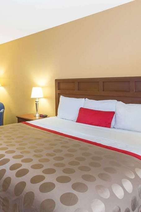 Hotel Baymont Waukesha photo 2