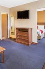 Hotel Baymont Waukesha photo 3