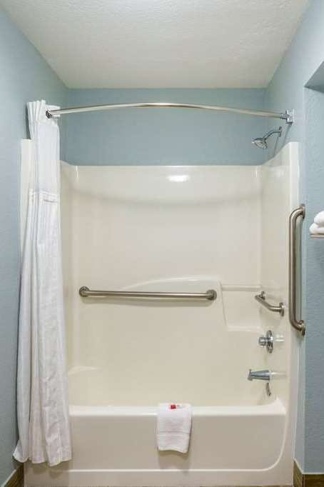 Hotel Baymont Inn Gallatin photo 3