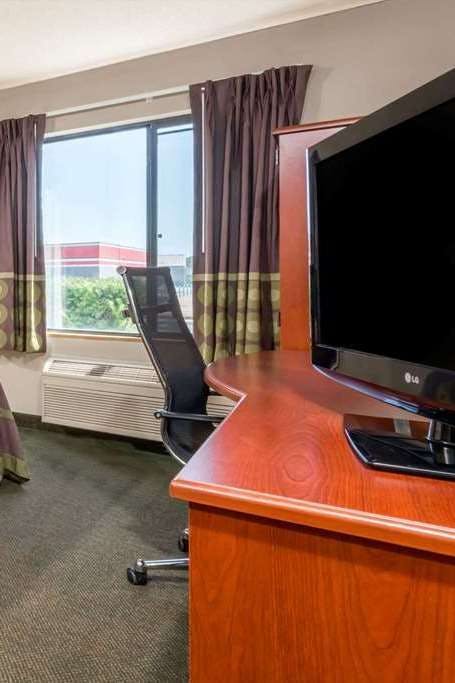 Hotel Super 8 by Wyndham Jasper photo 2