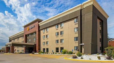 La Quinta Inn & Suites by Wyndham Des Moines West Clive