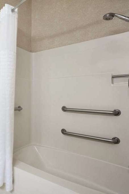 Hotel Days Inn by Wyndham Grand Forks Columbia Mall photo 4