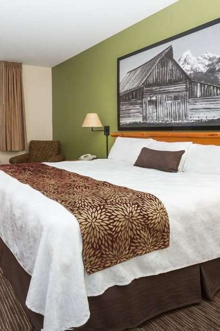 Hotel Super 8 by Wyndham Wheatland Wyoming photo 2