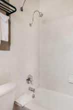 Hotel Days Inn Show Low photo 4