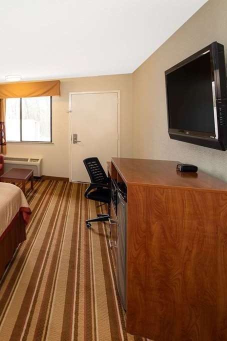 Hotel Super 8 Burlington NC photo 3