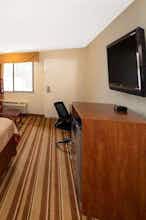 Hotel Super 8 Burlington NC photo 3