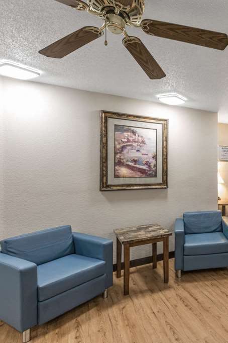 Hotel Baymont by Wyndham Fort Dodge photo 5