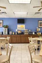 Hotel Days Inn by Wyndham Oglesby/ Starved Rock photo 2