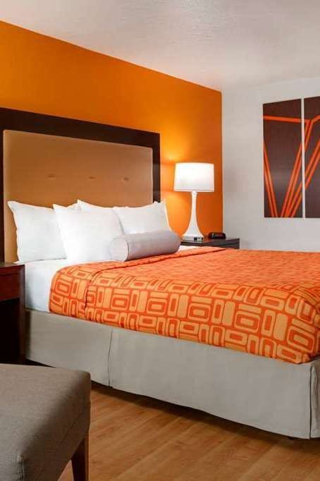 Hotel Howard Johnson by Wyndham Harrisonburg photo 1