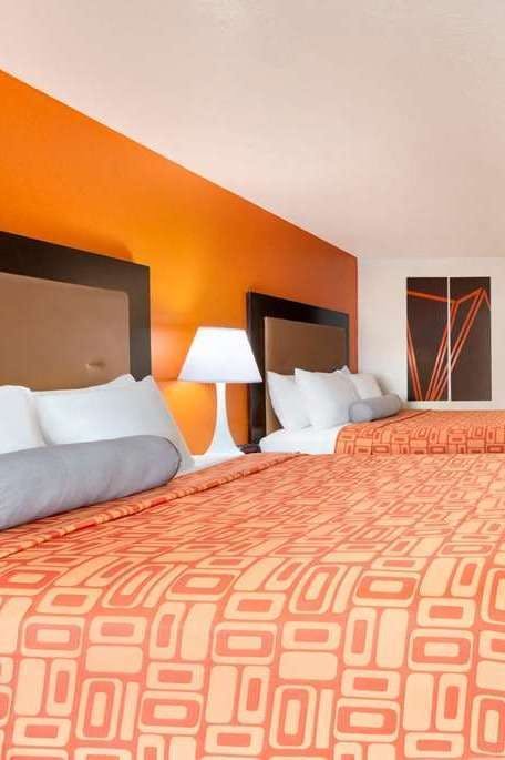 Hotel Howard Johnson by Wyndham Harrisonburg photo 2