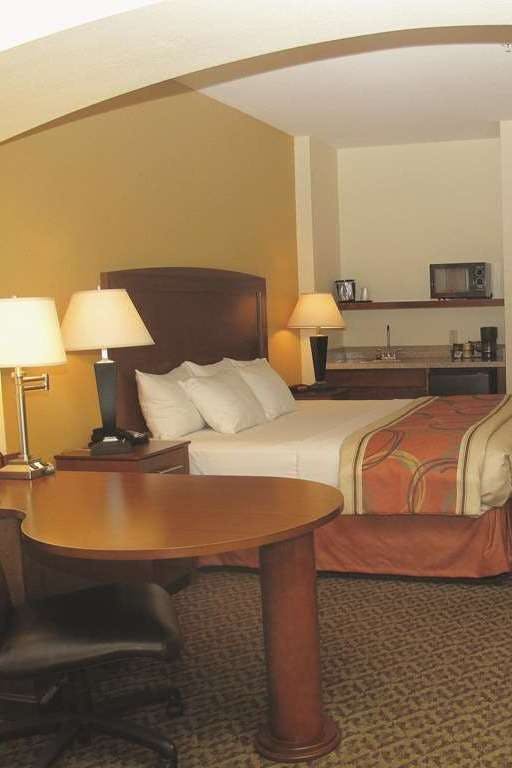 Hotel La Quinta Inn & Suites by Wyndham Lawton / Fort Sill photo 3