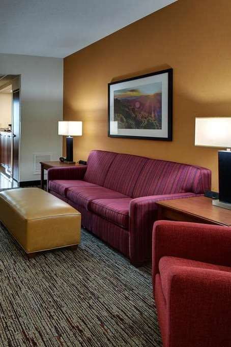 Hotel Drury Inn and Suites Charlotte Northlake photo 3