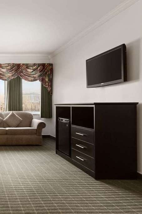 Hotel Travelodge BaieCome photo 3