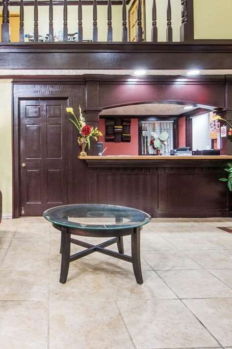 Hotel Howard Johnson by Wyndham San Marcos photo 4