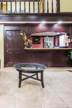 Hotel Howard Johnson San Marcos photo 4