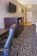 Hotel La Quinta Inn Ste Harbor Point photo 3