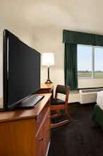 Hotel Baymont by Wyndham Fremont photo 2