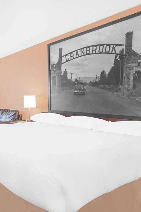 Hotel Ramada Cranbrook BC photo 2