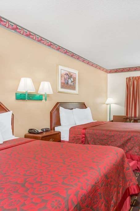 Hotel Days Inn by Wyndham Blythewood North Columbia photo 2