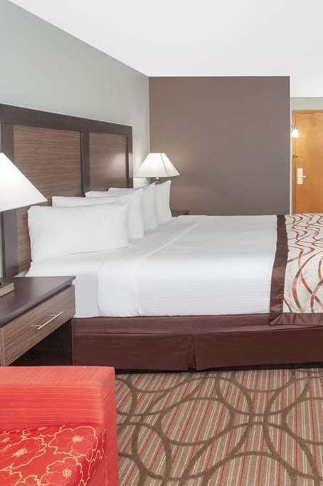 Hotel Baymont by Wyndham Grand Haven photo 1