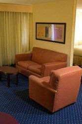 Hotel Wyndham Garden Fort Wayne photo 4