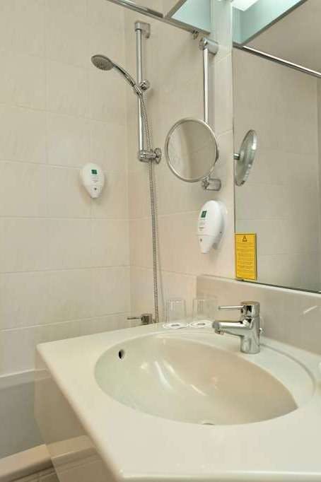 Hotel Wyndham Garden Kassel photo 4