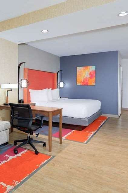 Hotel La Quinta Inn Suites Lakeway photo 1