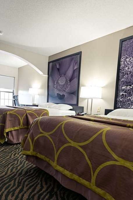 Hotel Super 8 by Wyndham High Point/Greensboro photo 2