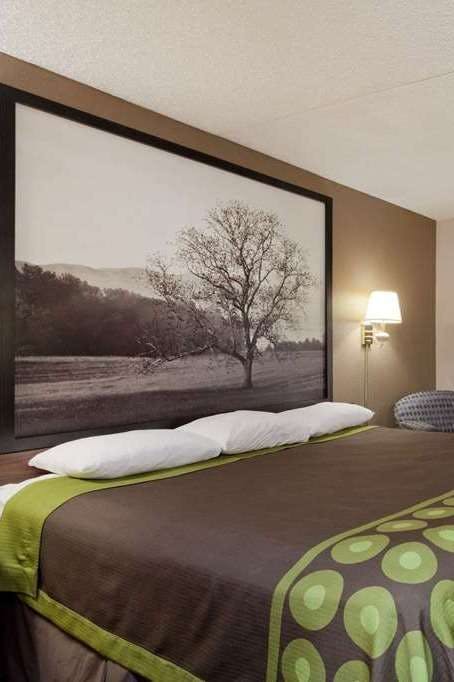 Hotel Super 8 by Wyndham Knoxville West/Farragut photo 2