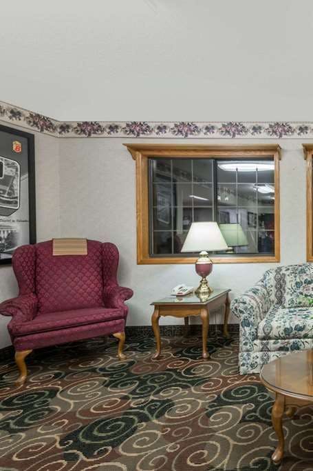 Hotel Super 8 Coshocton Roscoe Vil photo 4