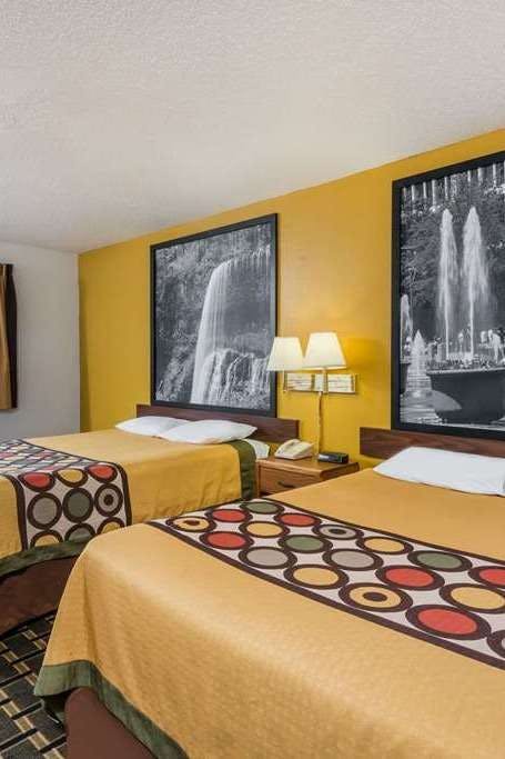 Hotel Super 8 Coshocton Roscoe Vil photo 1