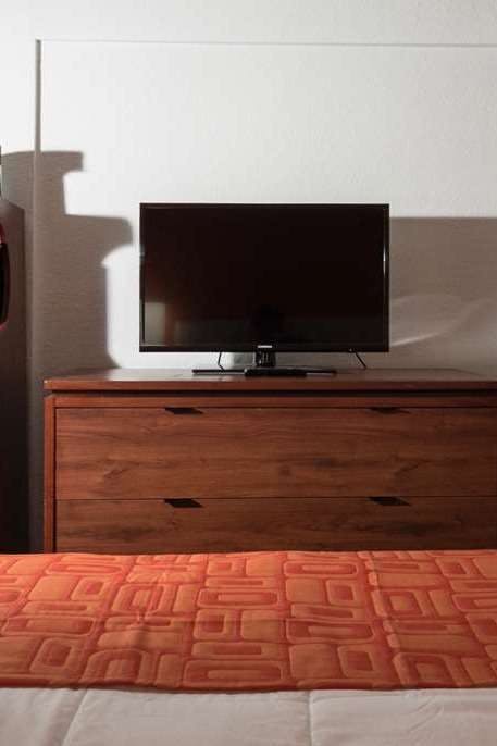 Hotel Howard Johnson by Wyndham Waukegan Great Lakes photo 4