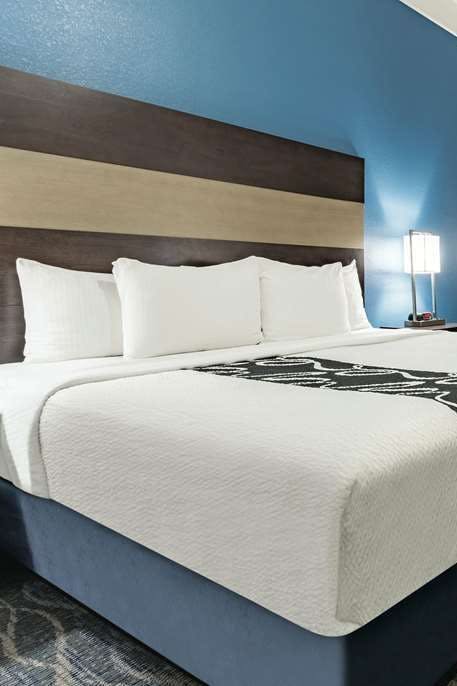 Hotel La Quinta Inn & Suites by Wyndham Phoenix I-10 West photo 1