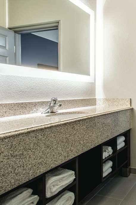 Hotel La Quinta Inn & Suites by Wyndham Phoenix I-10 West photo 3