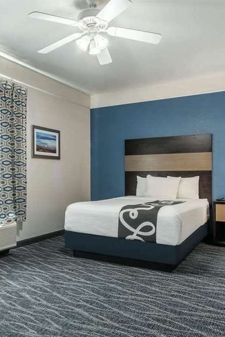 Hotel La Quinta Inn & Suites by Wyndham Phoenix I-10 West photo 2