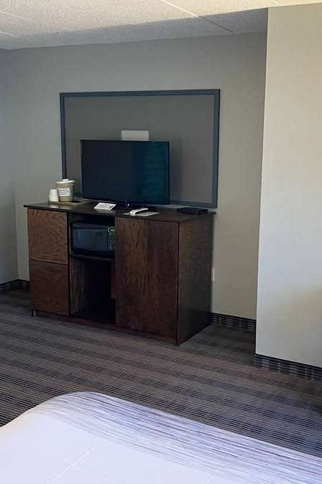 Hotel AmericInn Ladysmith photo 3