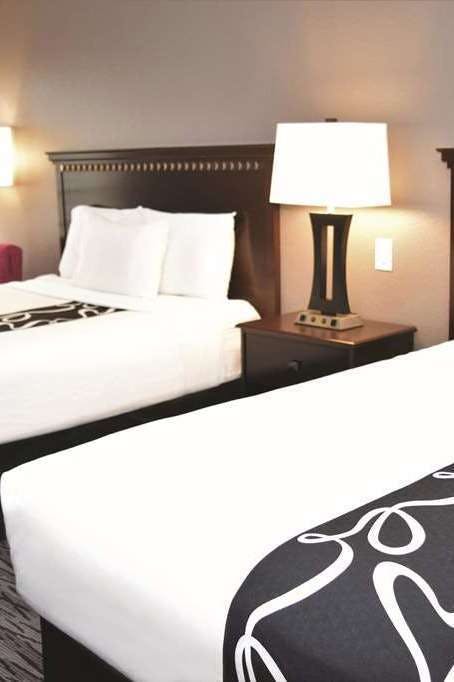 Hotel La Quinta Inn & Suites by Wyndham Abilene Mall photo 1