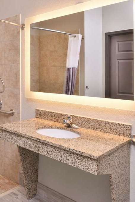 Hotel La Quinta Inn & Suites by Wyndham Abilene Mall photo 4