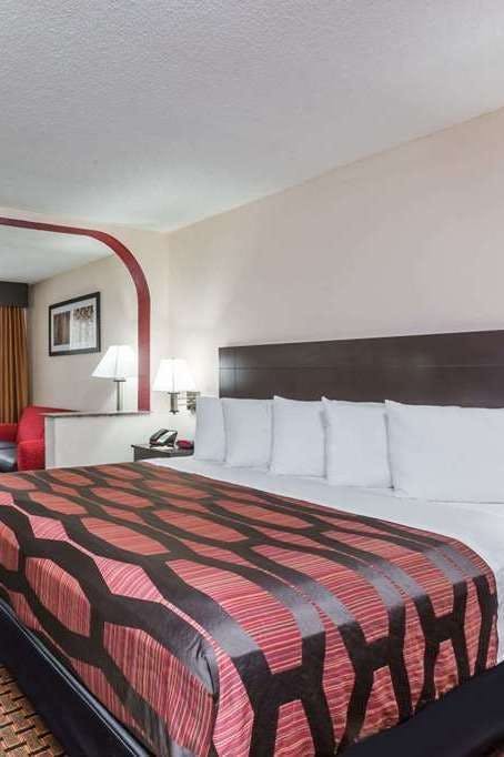 Hotel Days Inn by Wyndham Pearl/Jackson Airport photo 2