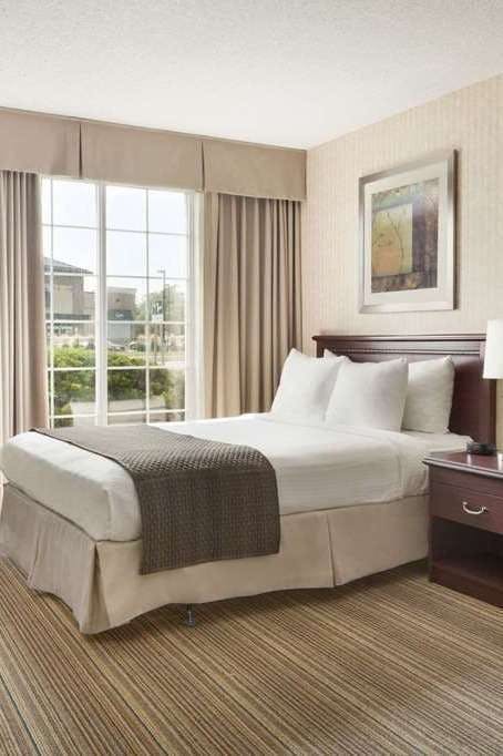 Hotel Days Inn by Wyndham Brantford photo 2