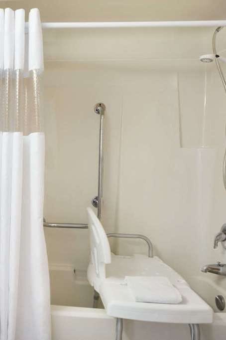 Hotel Days Inn by Wyndham Brantford photo 5