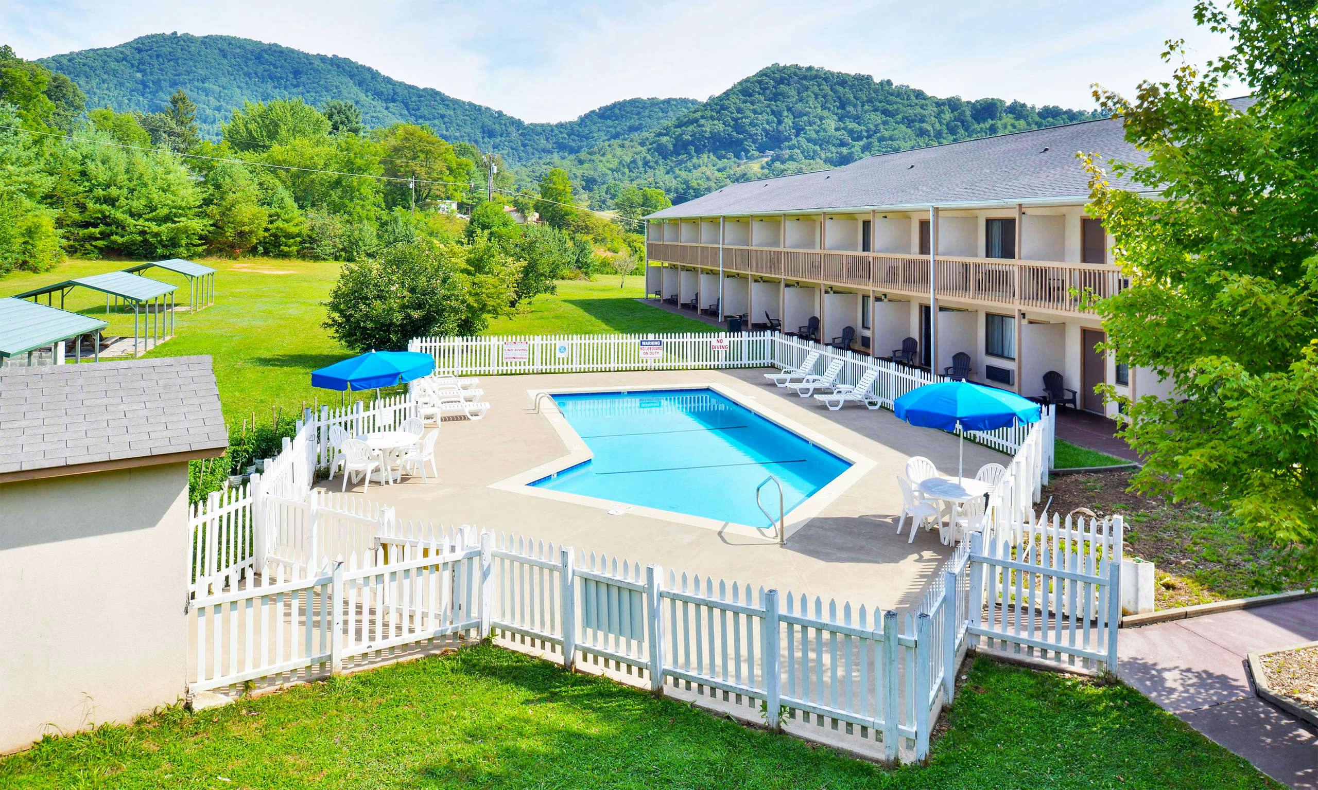 Americas Best Value Inn Canton, NC
