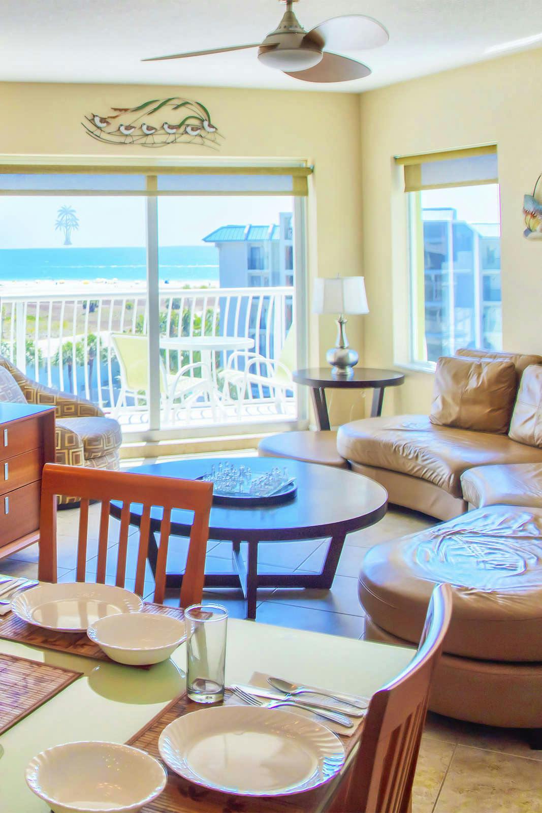 Hotel Crystal Palms Beach Resort photo 2
