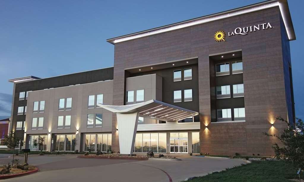 La Quinta Inn & Suites by Wyndham Amarillo Airport