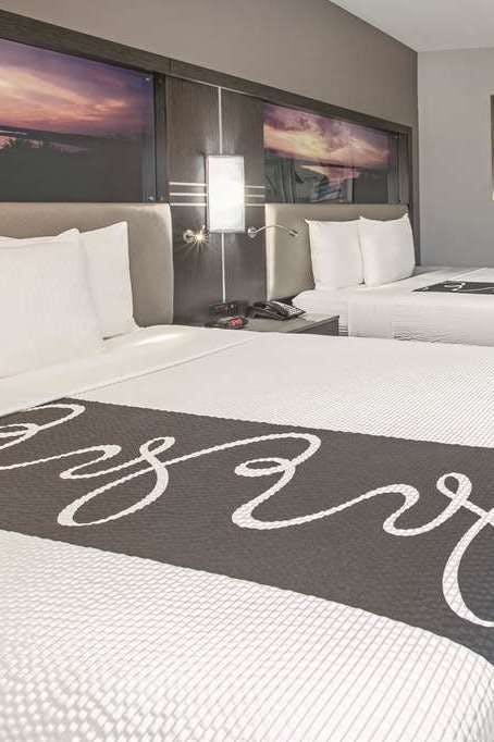 Hotel La Quinta Inn & Suites by Wyndham Amarillo Airport photo 1