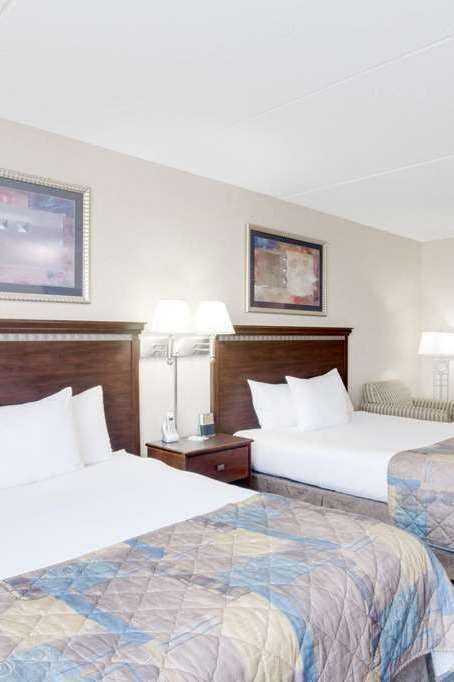 Hotel Wingate by Wyndham Bridgeport/Clarksburg photo 2